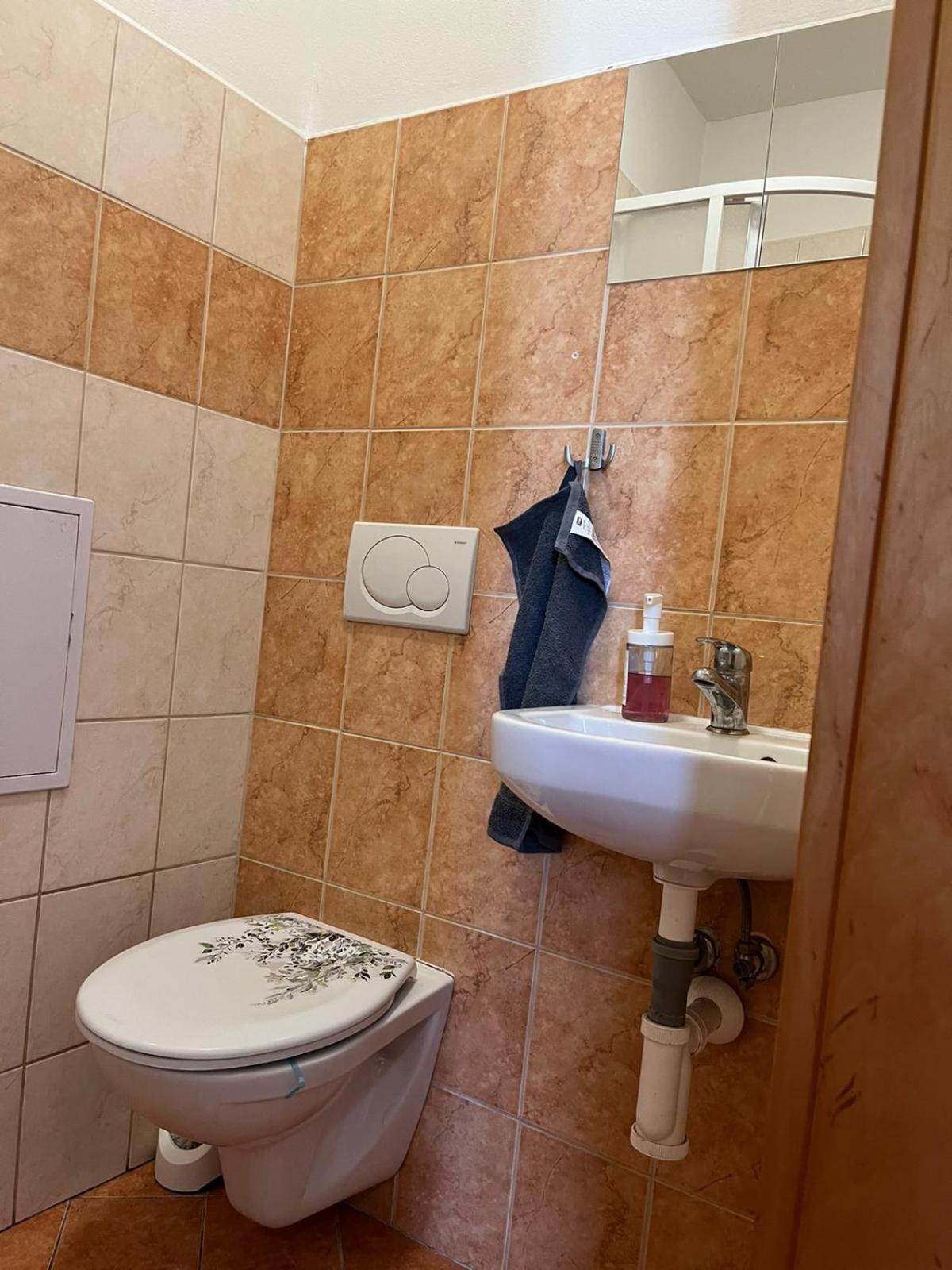 1St Plaza Apartment Братислава Екстер'єр фото